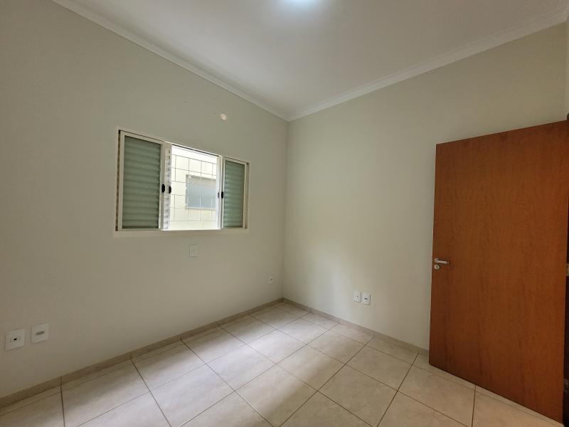 R Cinira de Freitas Pavessi, 485